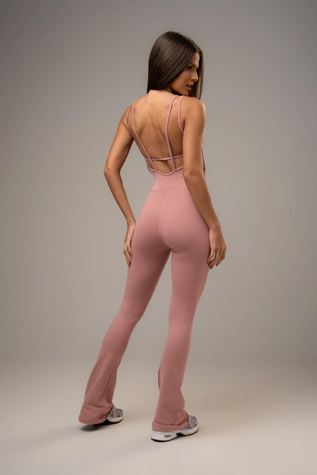 Macacão Flare Essentials Rosa Seco