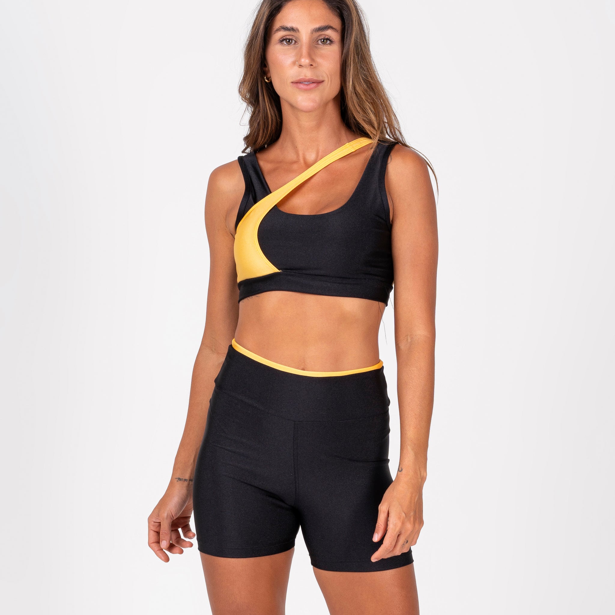 Conjunto Short e Top Jolie Premium Preto e Amarelo Solar