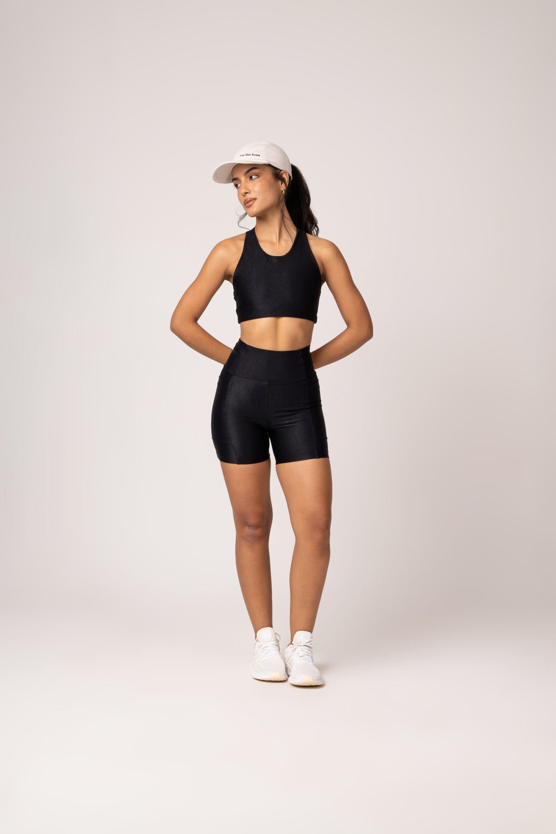 Conjunto Preto Runner Short e Top Lovers