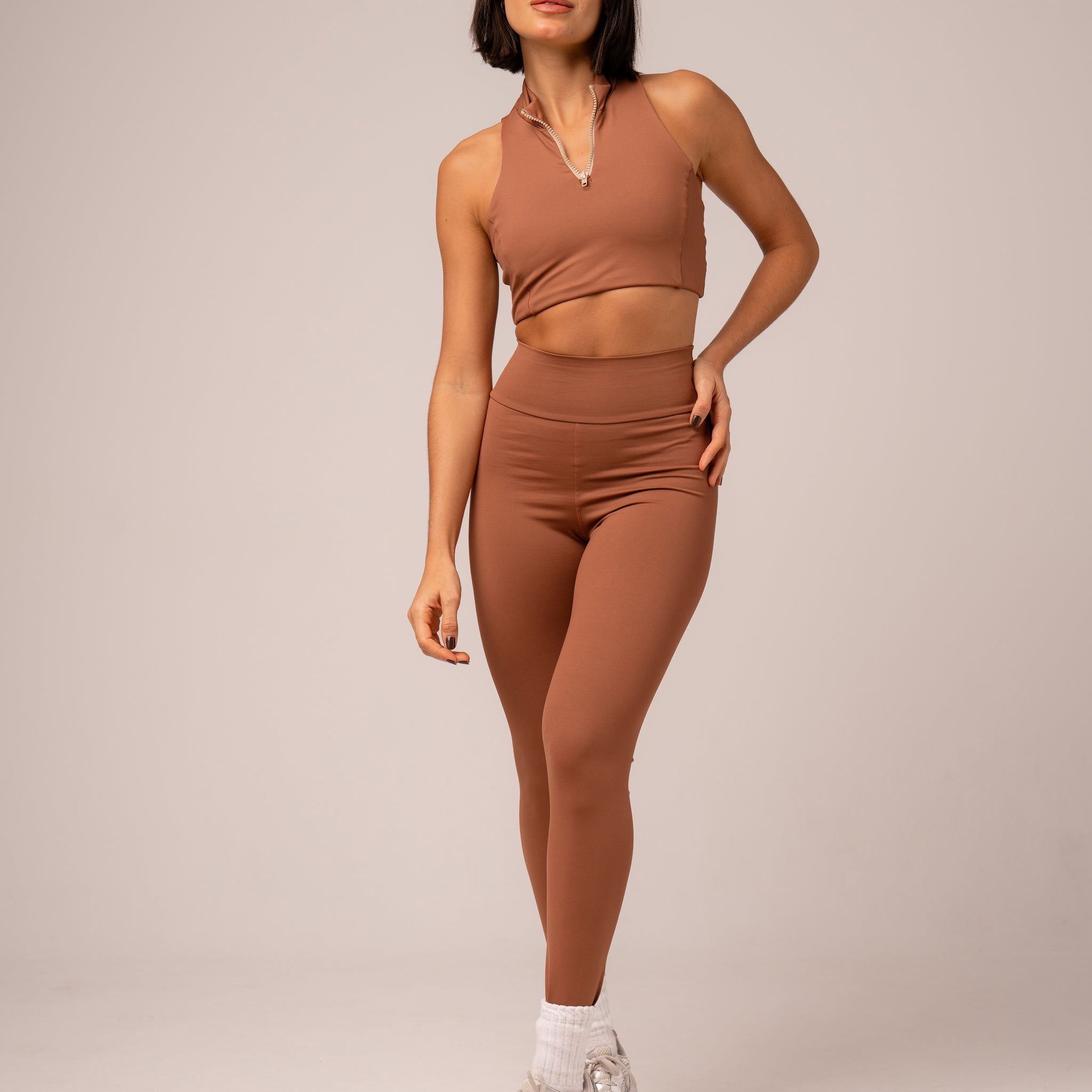 Conjunto Essentials Legging e Top Zíper Caramelo