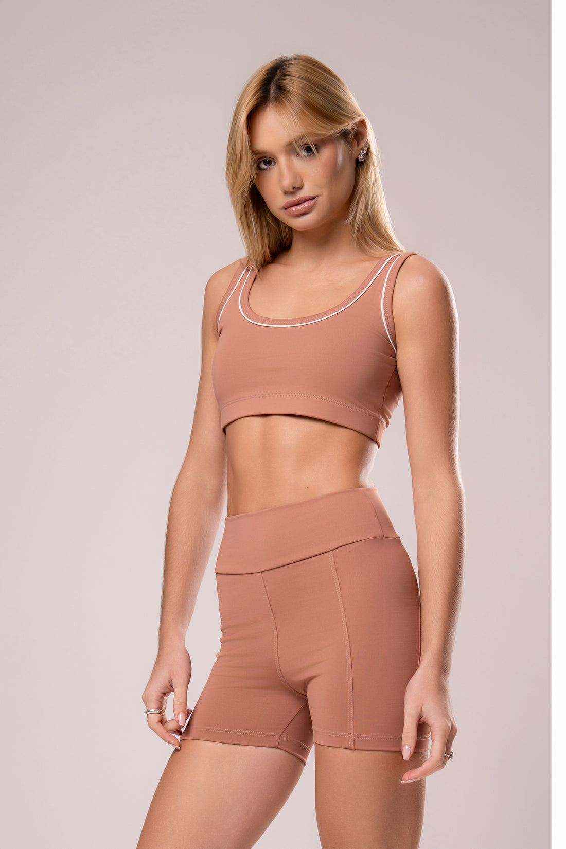 Conjunto Short e Top Viés Power Caramelo