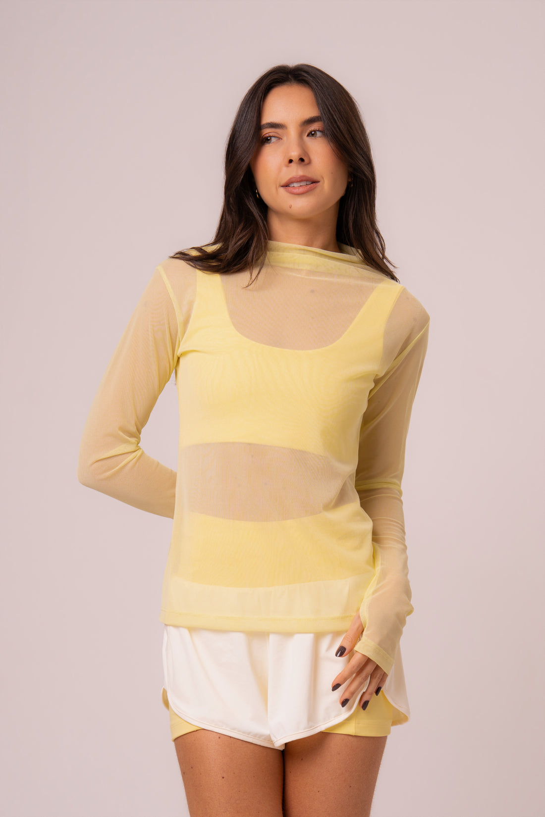 Blusa de Tule Manga Longa com Abertura para Dedo Butter Yellow