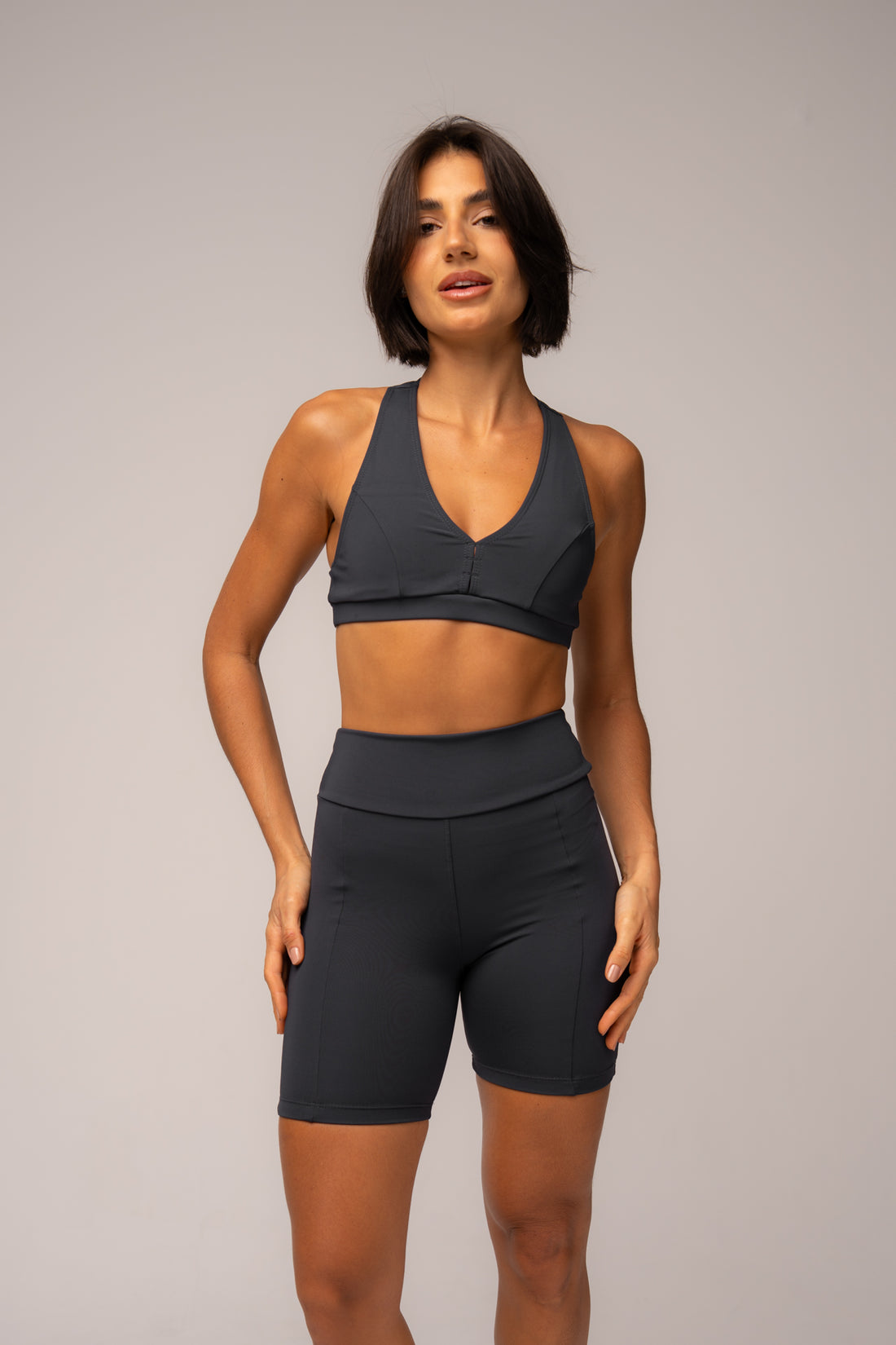 Conjunto Fitness Short e Top Nadador Grafite