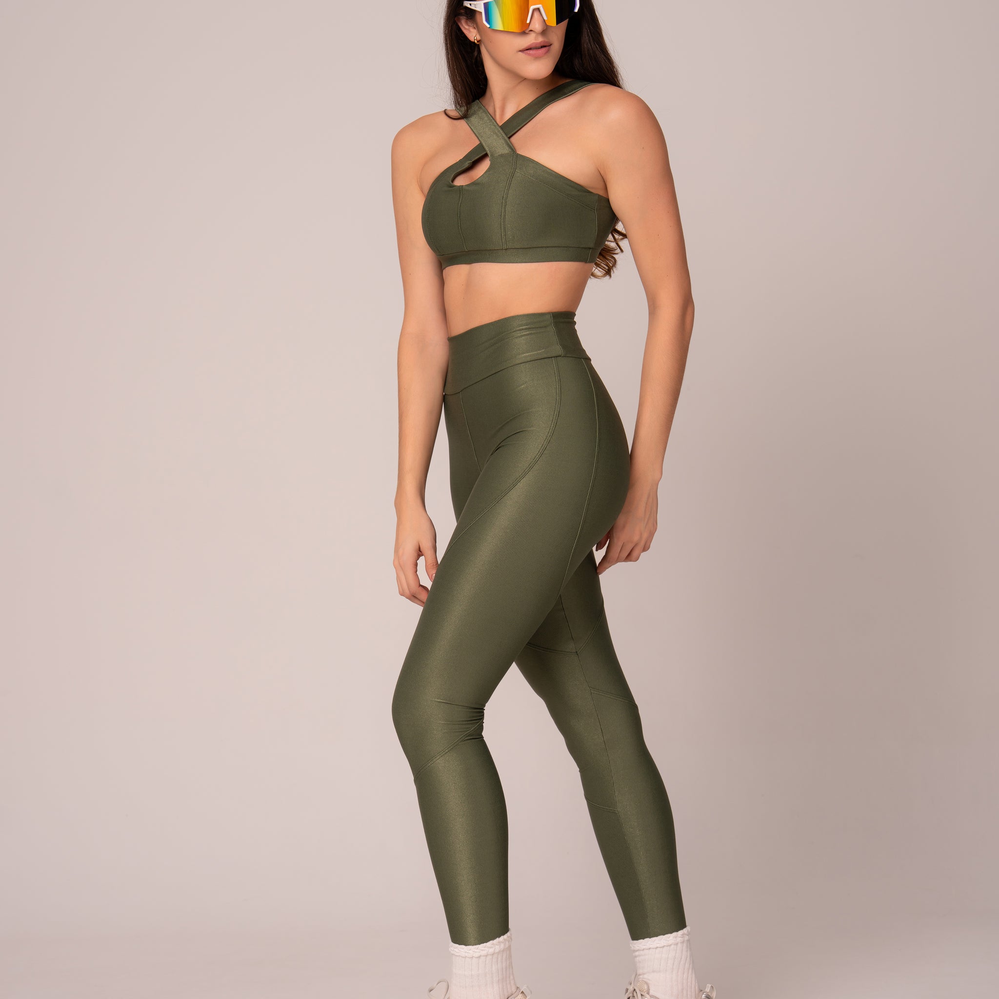 Conjunto Legging e Top Cruzado Lovers Verde Oliva