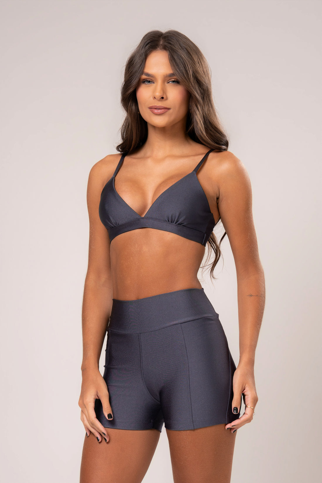 Conjunto Short e Top V Glow Grafite