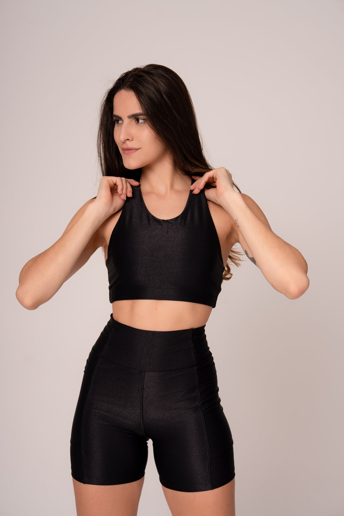 Conjunto Short e Top Runner Lovers Preto