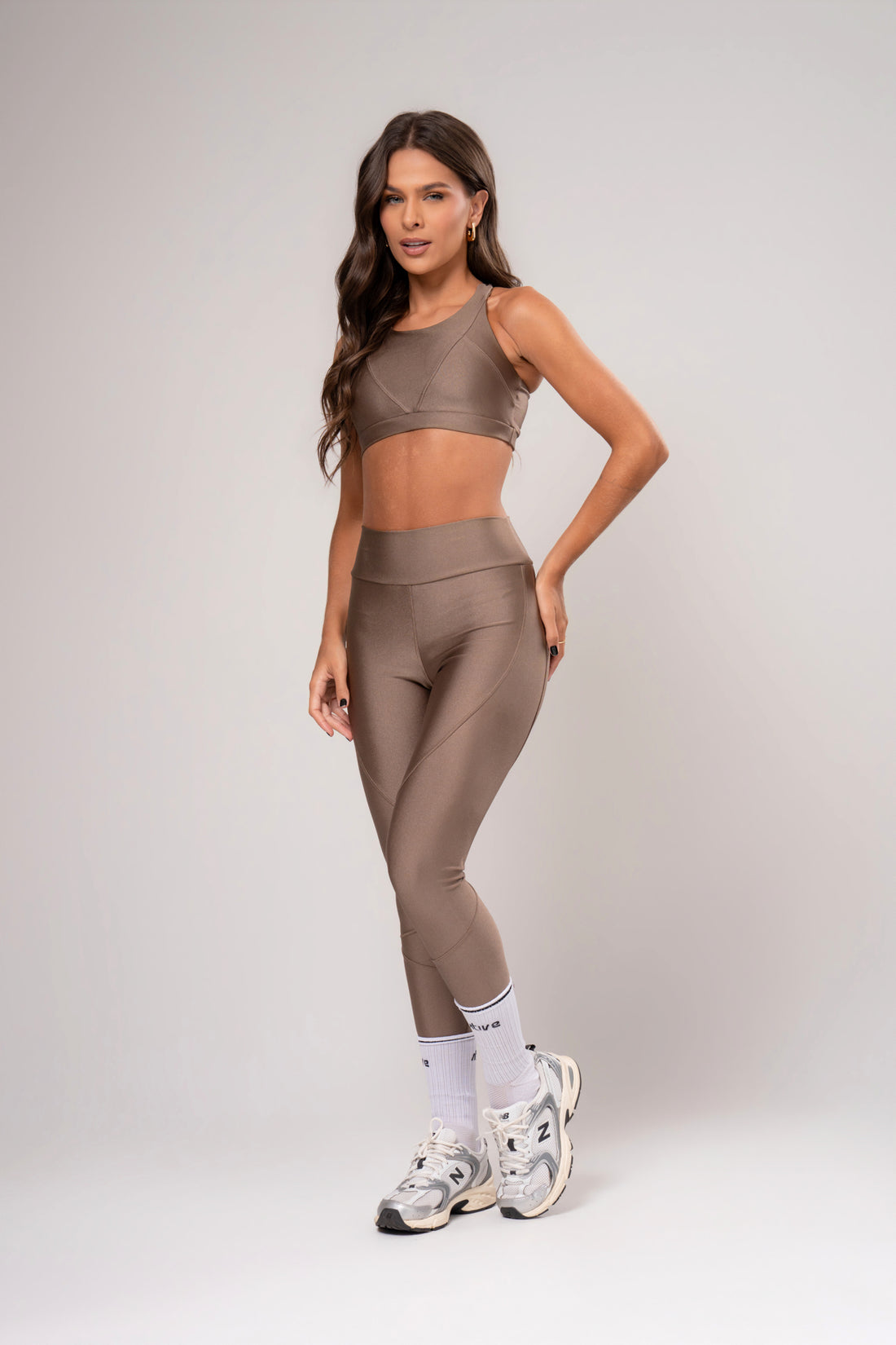 Conjunto Legging e Top Recortes Glow Castanho