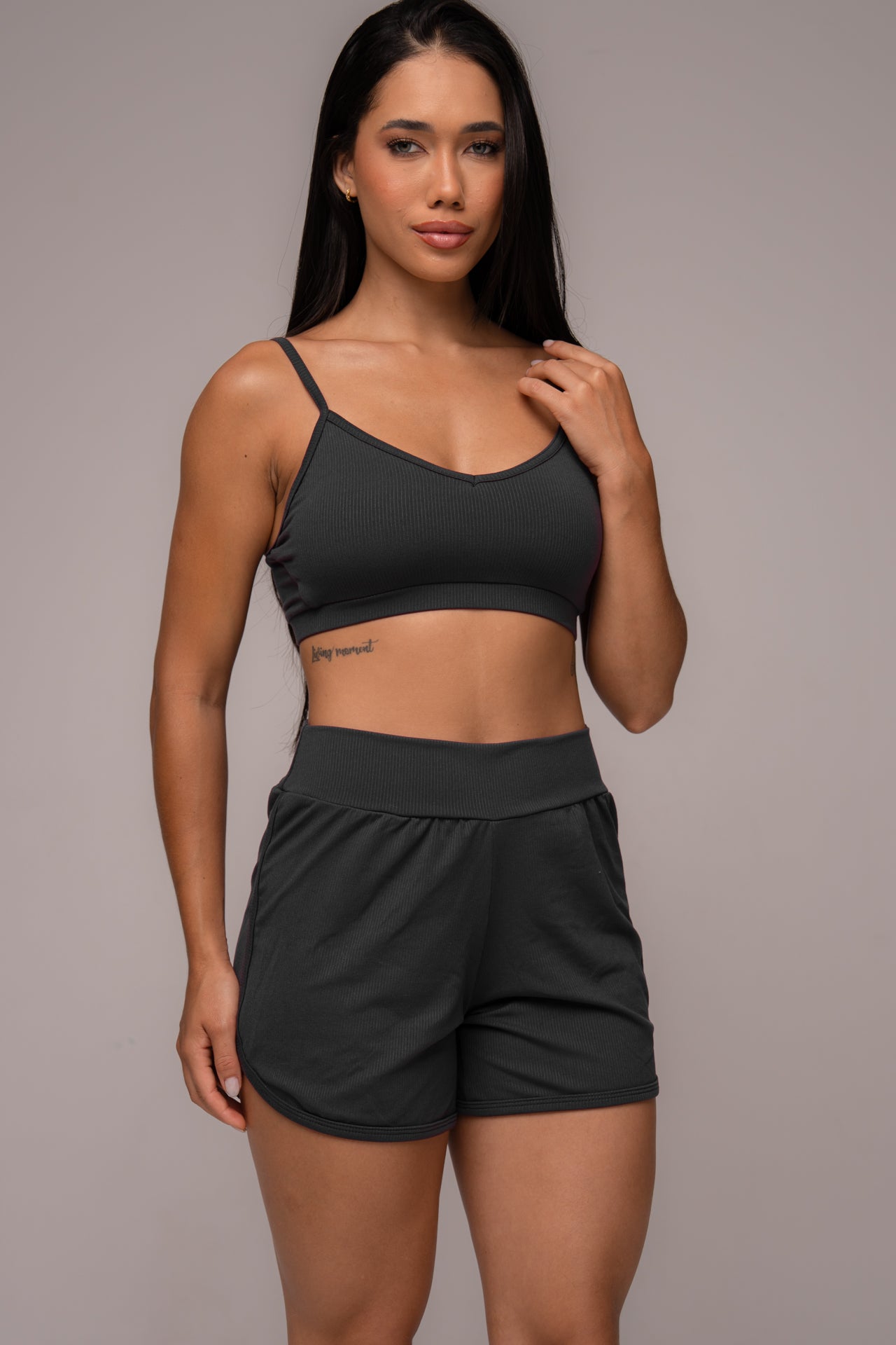 Conjunto Fitness Texturizado Short e Top Preto