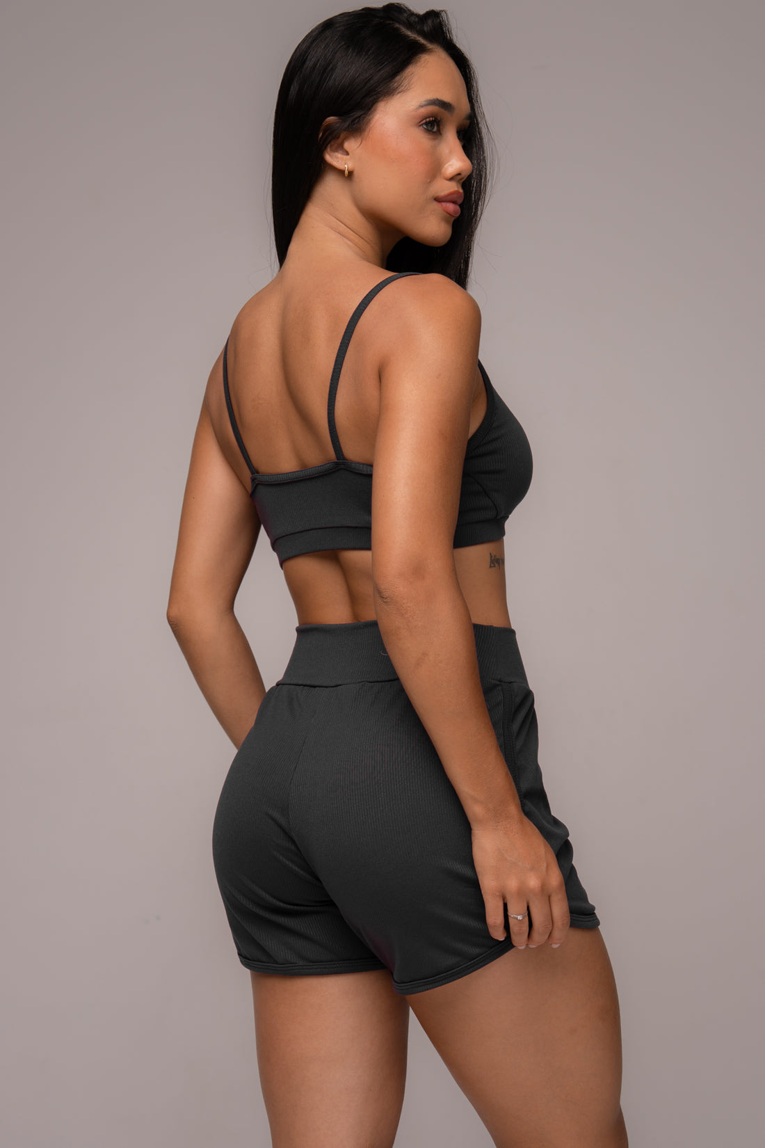 Conjunto Fitness Texturizado Short e Top Preto