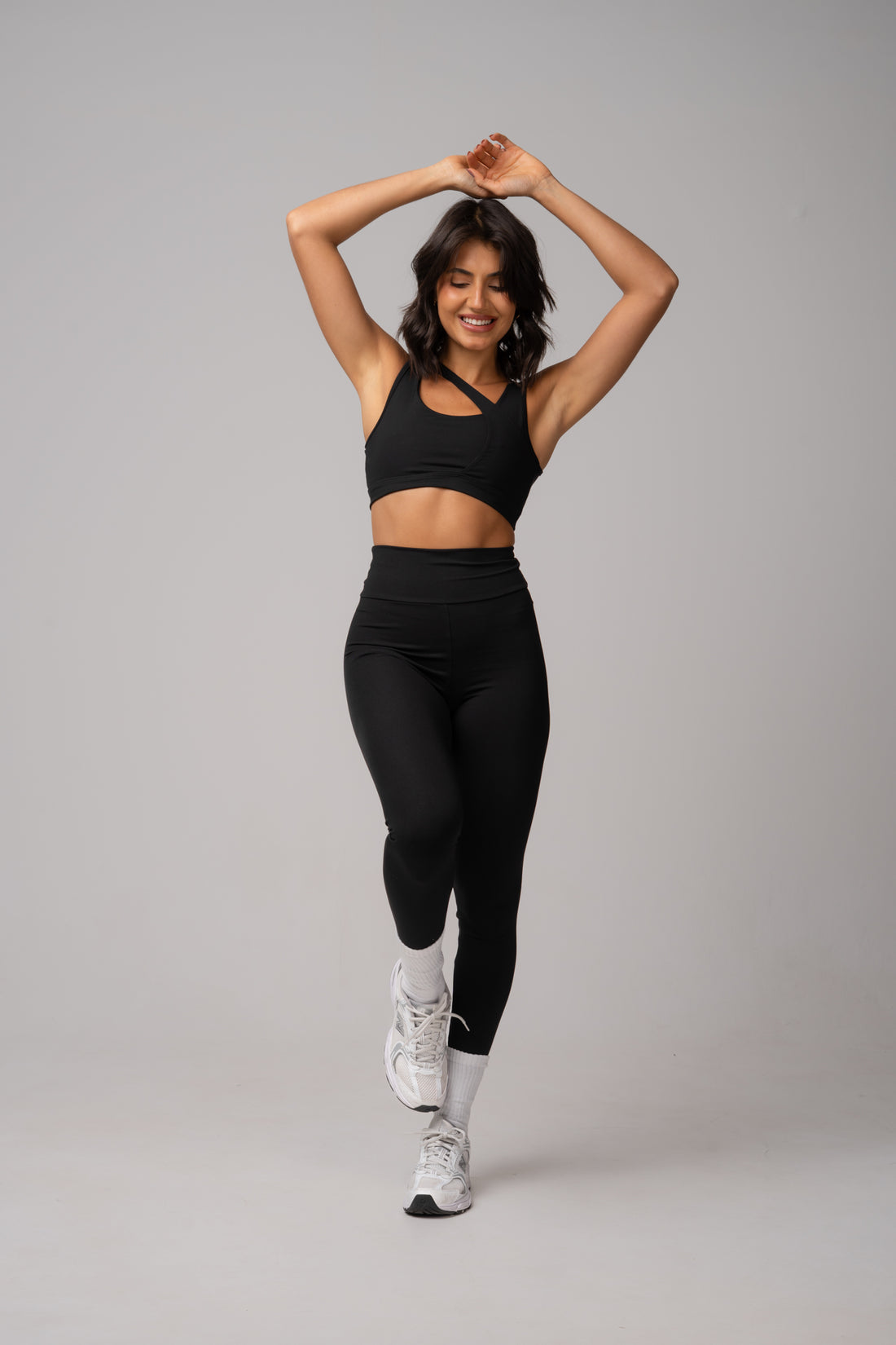 Conjunto Legging e Top Jolie Essentials Preto