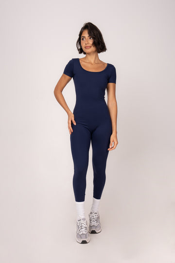 Macacão Longo Essentials Azul Marinho