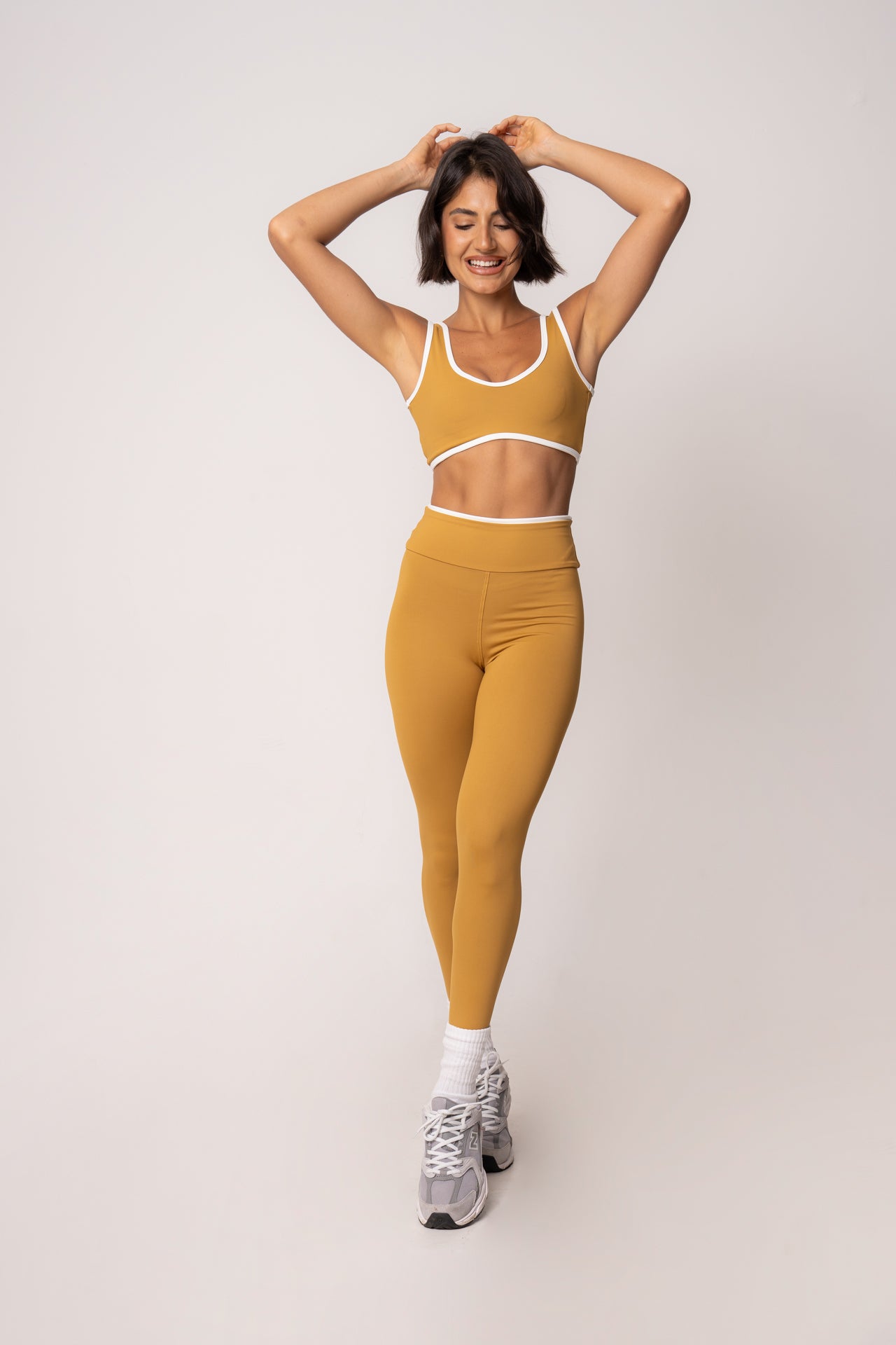 Conjunto Legging e Top Viés Cosmo Mostarda