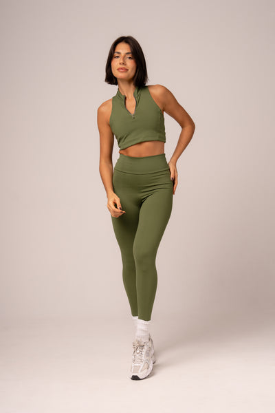 Conjunto Essentials Legging e Top Zíper Verde Oliva