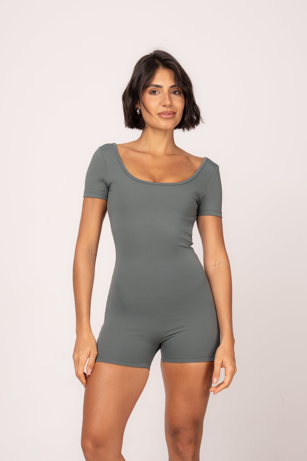 Macaquinho Essentials Verde Acizentado