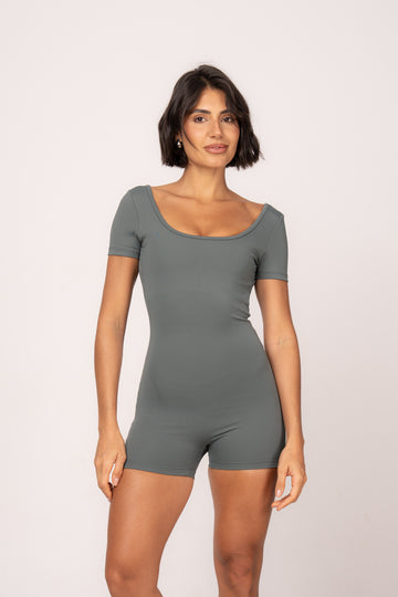 Macaquinho Essentials Verde Acizentado