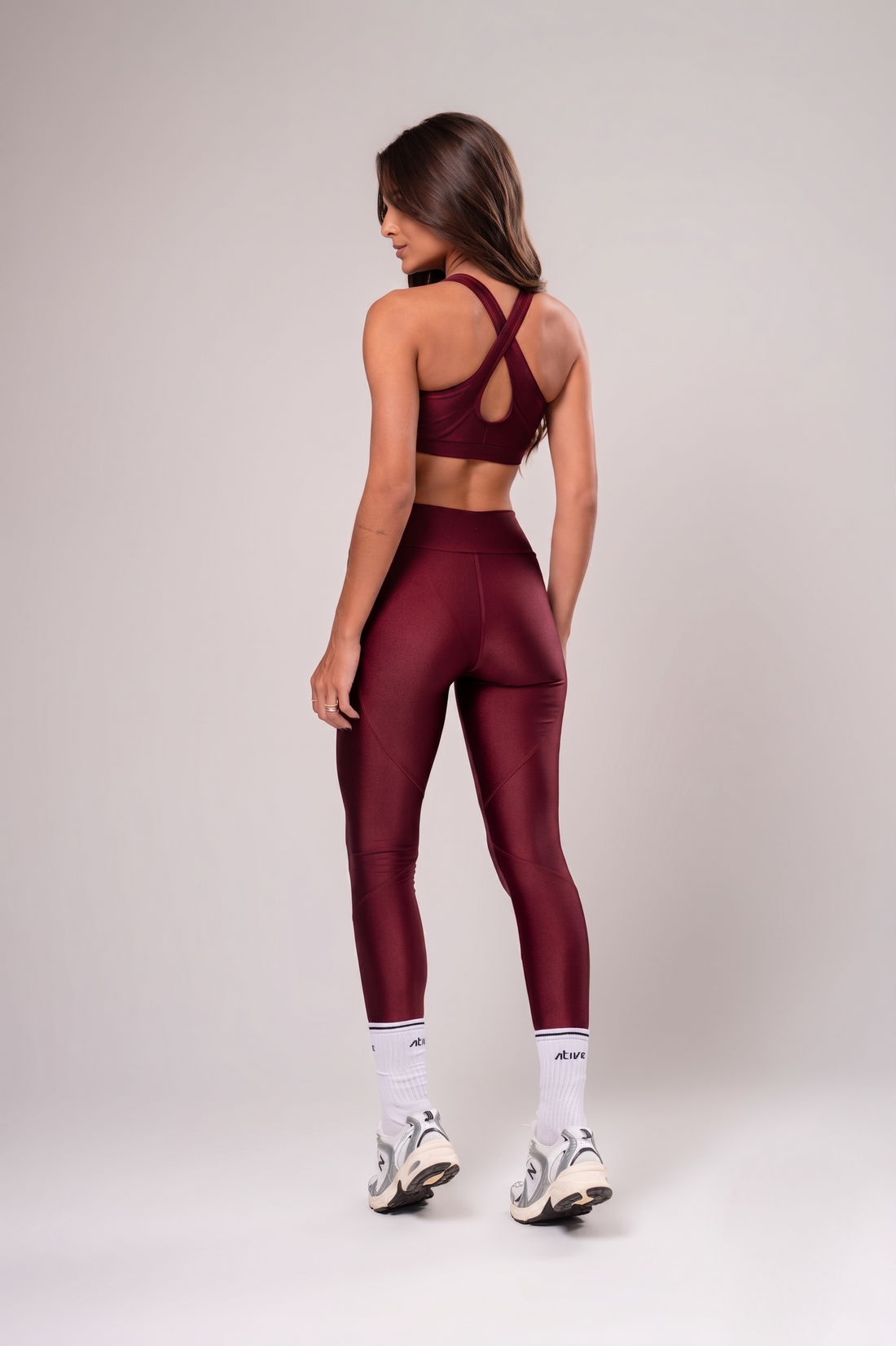 Conjunto Legging e Top Recortes Glow Cereja