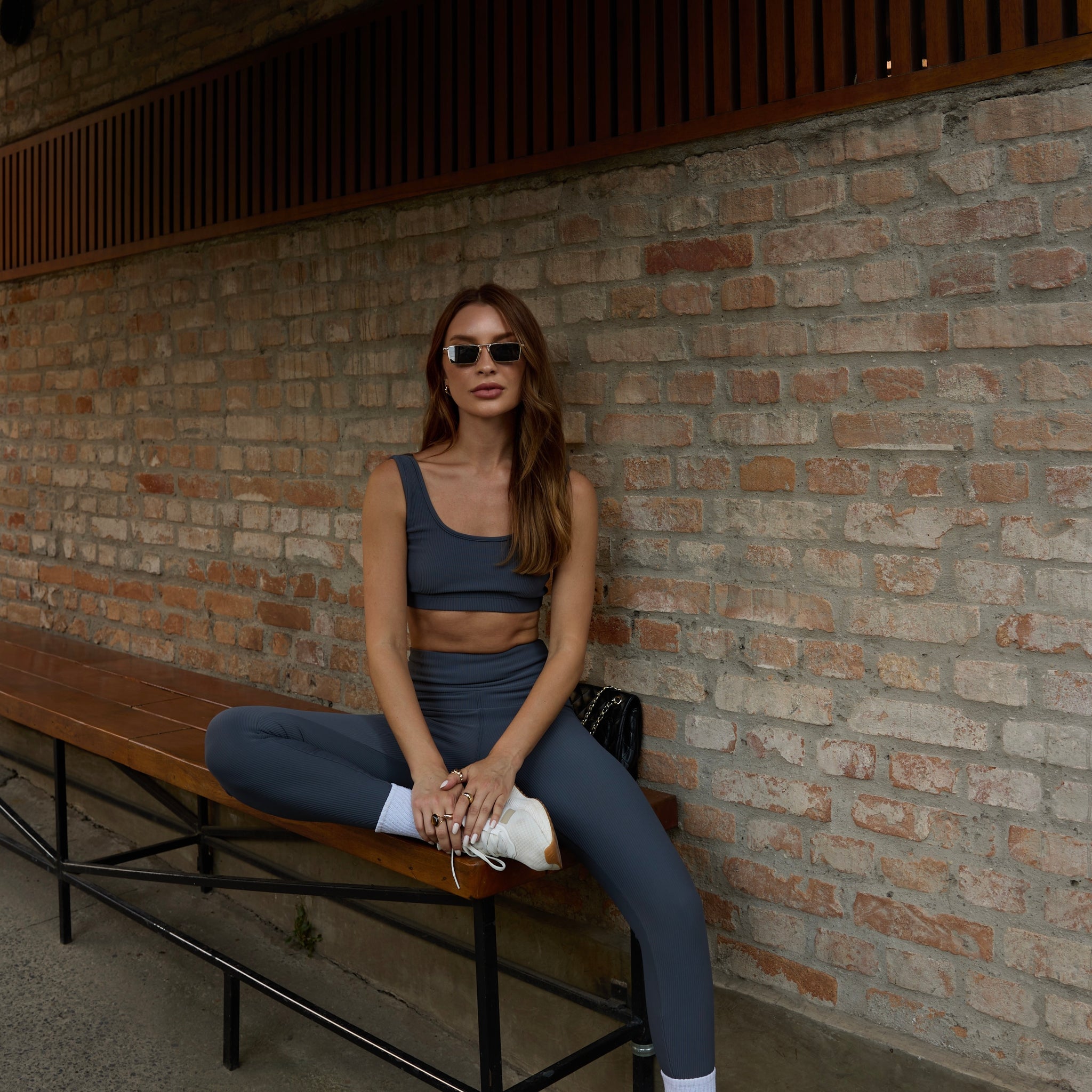 Conjunto Legging e Top Alças Retas Flow Cinza