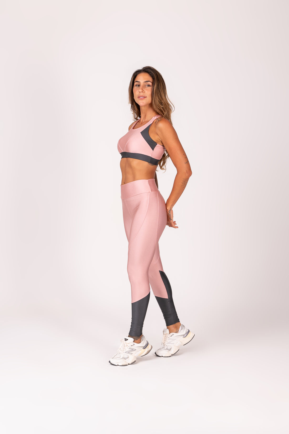 Conjunto Legging e Top Recortes Premium Rosê e Grafite