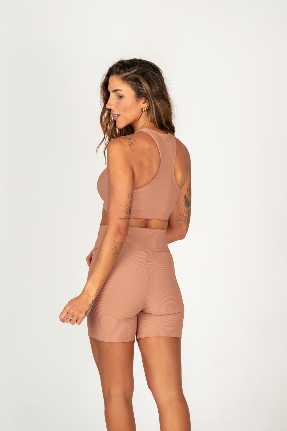 Conjunto Short e Top Nadador Mocha Mousse Flow